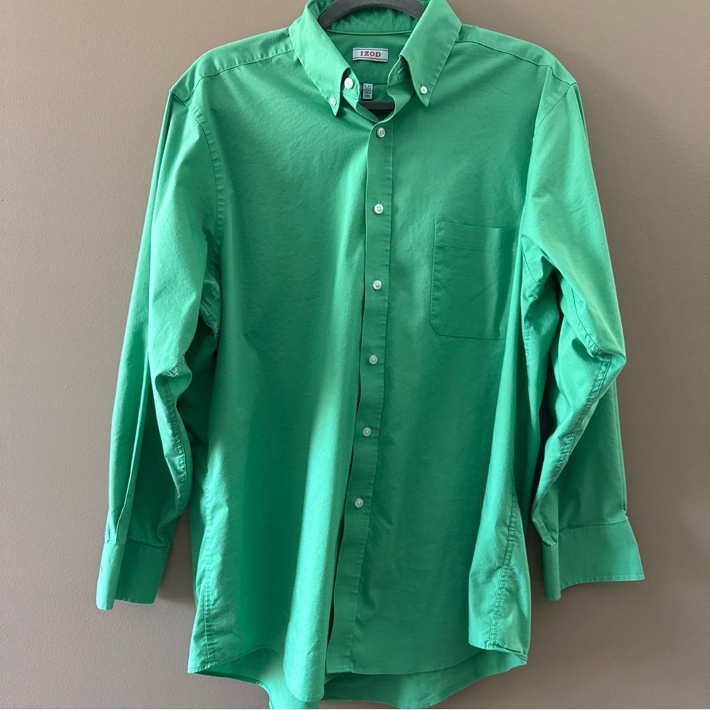 Izod Men's Vibrant Green Casual Shirt